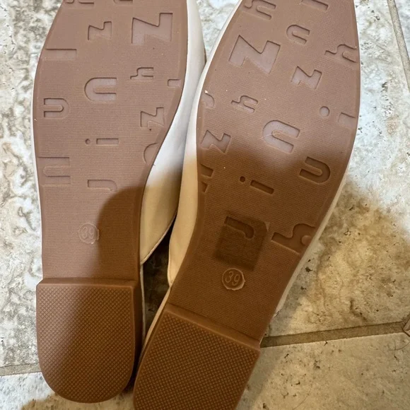 Chic Cream Bow Women's Loafers - Picture 5 of 5